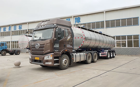淀粉乳運輸半掛罐車
