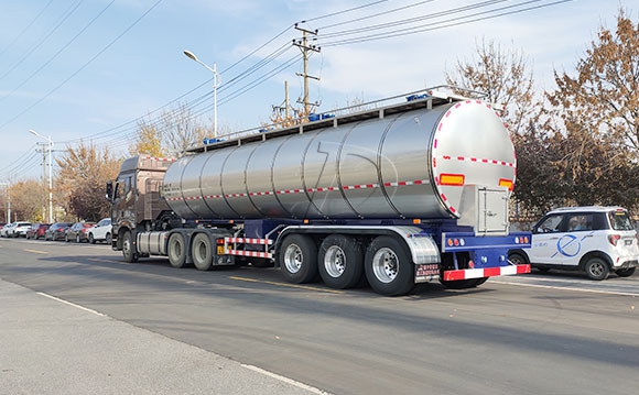 淀粉乳運輸半掛罐車
