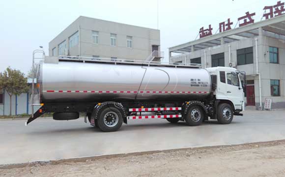 罐式拉牛奶卡車