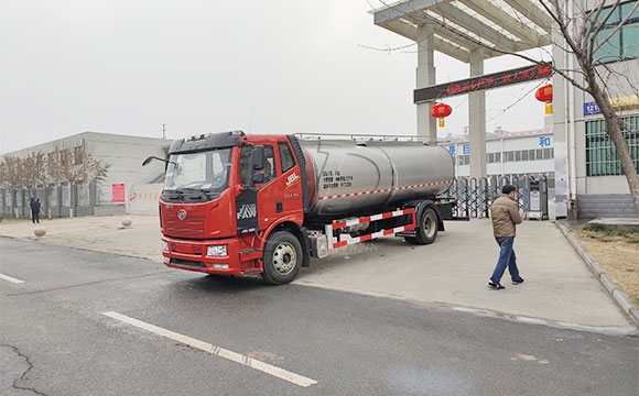 10噸生鮮乳罐車