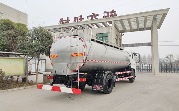 陜西車罐一體<a href=http://www.3322ll.com/ target=_blank class=infotextkey>鮮奶運輸車</a>