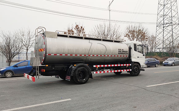 陜西車罐一體<a href=http://www.3322ll.com/ target=_blank class=infotextkey>鮮奶運輸車</a>