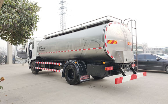 陜西車罐一體<a href=http://www.3322ll.com/ target=_blank class=infotextkey>鮮奶運輸車</a>