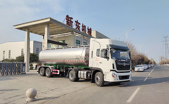 青島奶罐車