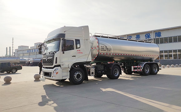 青島奶罐車