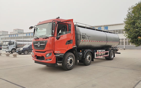 罐式拉牛奶卡車