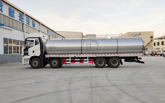 前四后八<a href=http://www.3322ll.com/ target=_blank class=infotextkey>鮮奶運輸車</a>
