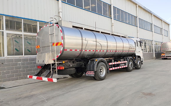 前四后四一體<a href=http://www.3322ll.com/ target=_blank class=infotextkey>鮮奶運輸車</a>
