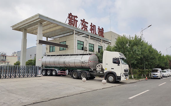 半掛鮮奶專用運輸車
