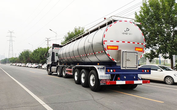 半掛牛奶冷藏運輸車