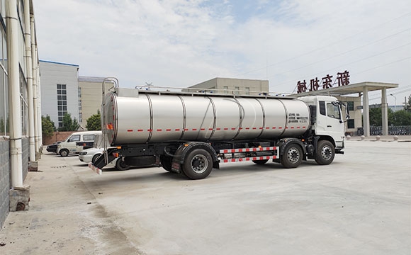 車罐一體<a href=http://www.3322ll.com/ target=_blank class=infotextkey>鮮奶運(yùn)輸車</a>