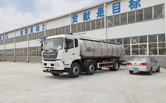 車罐一體<a href=http://www.3322ll.com/ target=_blank class=infotextkey>鮮奶運(yùn)輸車</a>