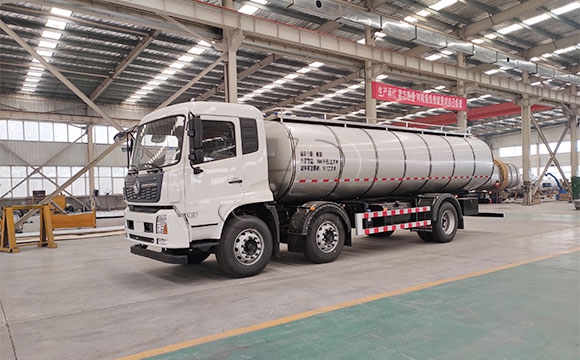 車罐一體<a href=http://www.3322ll.com/ target=_blank class=infotextkey>鮮奶運(yùn)輸車</a>