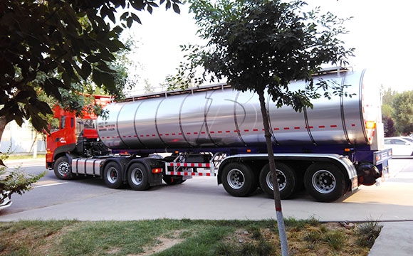 生鮮奶保溫液罐車