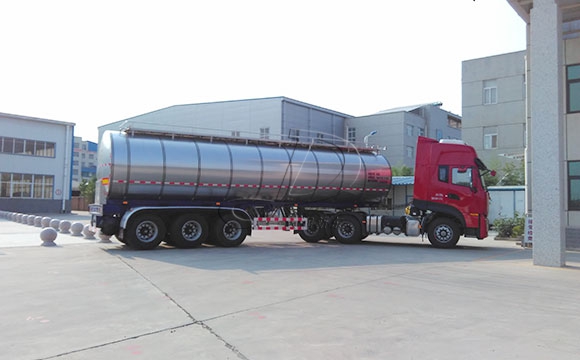 生鮮奶保溫液罐車