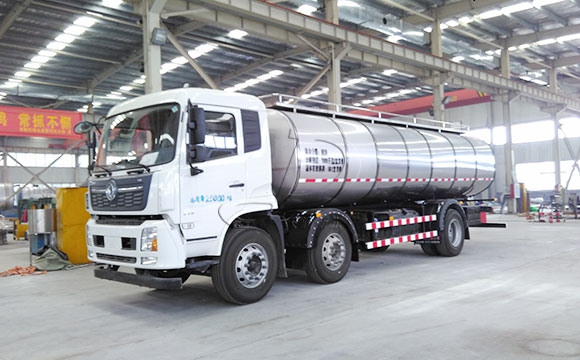 前四后四鮮奶運(yùn)輸罐車