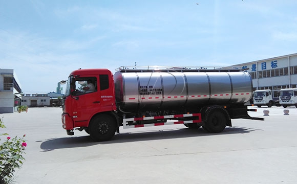 小型車罐一體<a href=http://www.3322ll.com/ target=_blank class=infotextkey>牛奶運輸車</a>