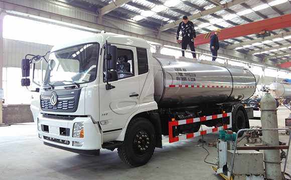 液體牛奶保溫罐車