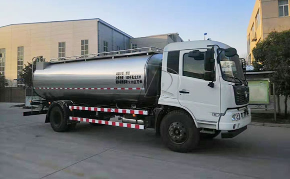 一體式<a href=http://www.3322ll.com/ target=_blank class=infotextkey>牛奶運輸車</a>