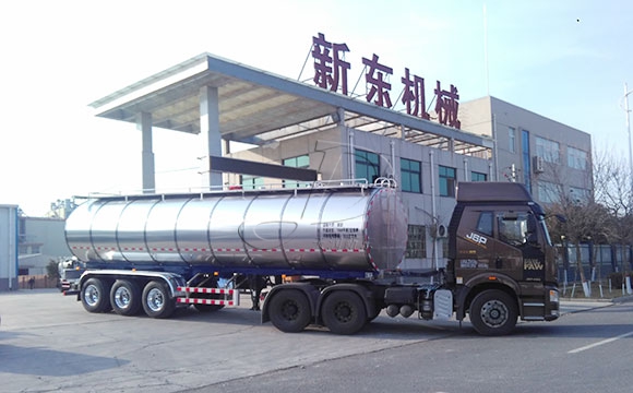 半掛原奶運輸液罐車