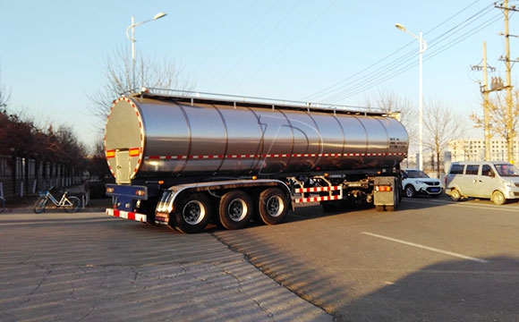 牛奶保鮮運輸車