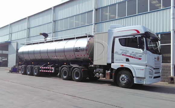 <a href=http://www.3322ll.com/ target=_blank class=infotextkey>牛奶運輸車</a>