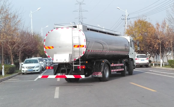 鮮奶冷藏運輸車