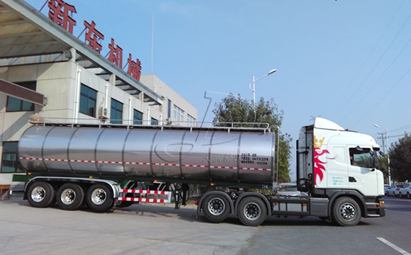 半掛<a href=http://www.3322ll.com/ target=_blank class=infotextkey>鮮奶運輸車</a>
