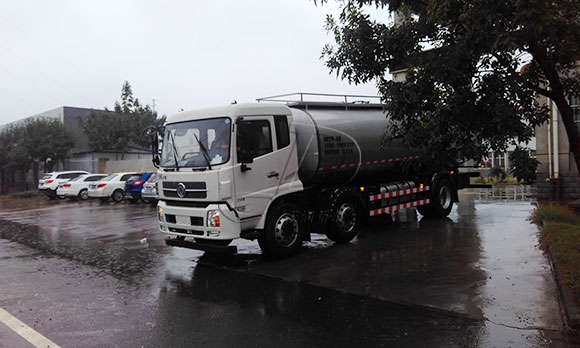 牛奶運輸專用車