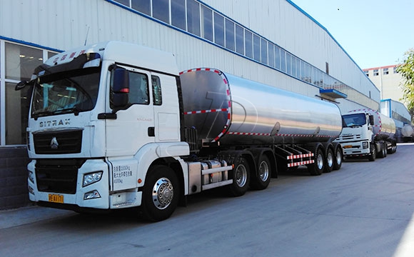 <a href=http://www.3322ll.com/ target=_blank class=infotextkey>牛奶運輸車</a>