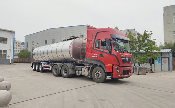 鮮奶運輸掛車