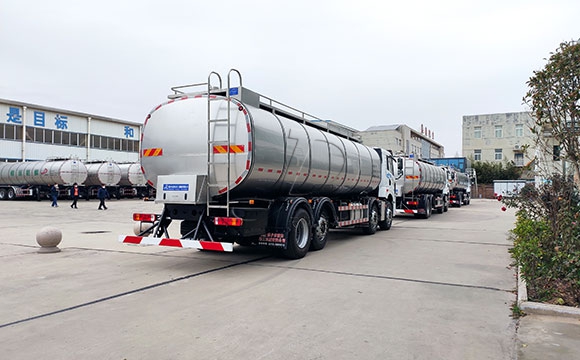 <a href=http://www.3322ll.com/ target=_blank class=infotextkey>鮮奶運輸車</a>