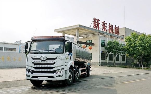鮮奶運(yùn)輸專(zhuān)用車(chē)