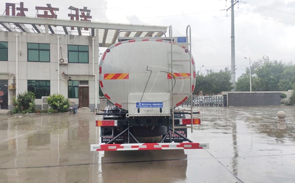 車(chē)罐一體奶罐車(chē)