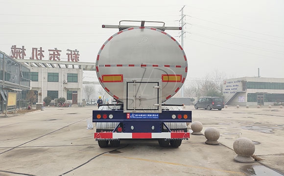 鮮奶運輸半掛車