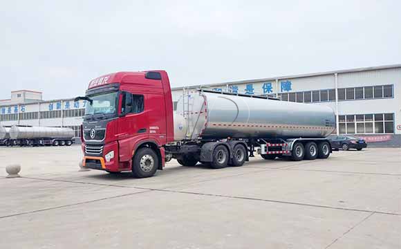 液態(tài)食品運(yùn)輸車