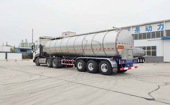 不銹鋼保溫運輸罐車