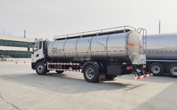 <a href=http://www.3322ll.com/ target=_blank class=infotextkey>鮮奶運輸車</a>