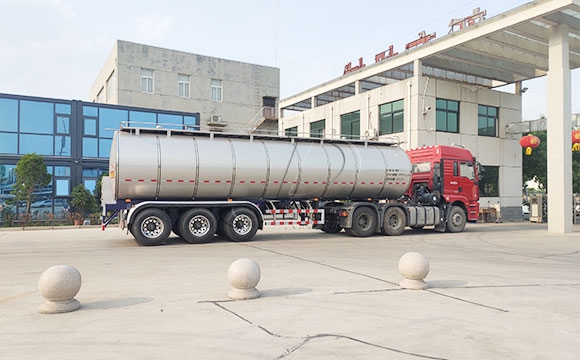 液態(tài)玉米漿運(yùn)輸車