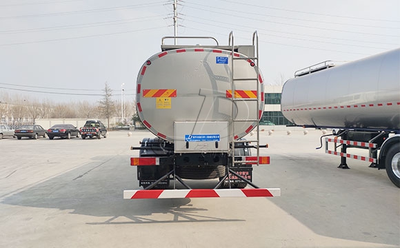 <a href=http://www.3322ll.com/ target=_blank class=infotextkey>鮮奶運輸車</a>