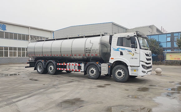 車罐一體<a href=http://www.3322ll.com/ target=_blank class=infotextkey>鮮奶運輸車</a>