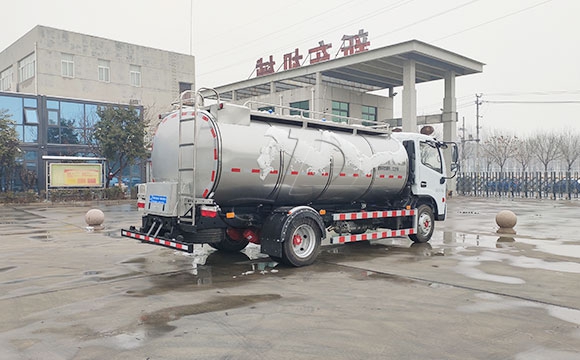 一體奶罐車
