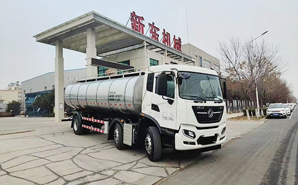 東風天錦<a href=http://www.3322ll.com/ target=_blank class=infotextkey>鮮奶運輸車</a>