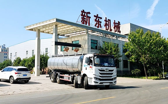 解放<a href=http://www.3322ll.com/ target=_blank class=infotextkey>鮮奶運輸車</a>