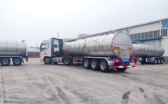 半掛奶罐車