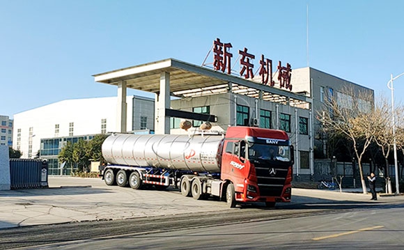半掛奶罐車