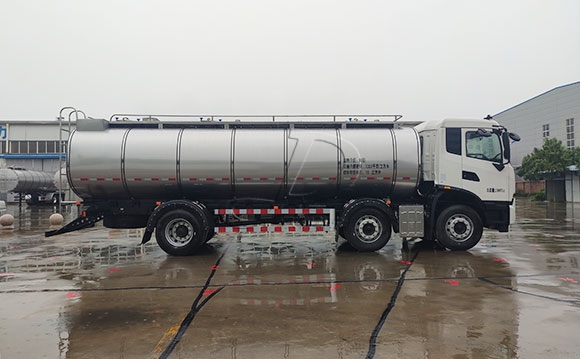 前四后四<a href=http://www.3322ll.com/ target=_blank class=infotextkey>鮮奶運輸車</a>