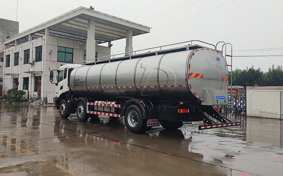 前四后四<a href=http://www.3322ll.com/ target=_blank class=infotextkey>鮮奶運輸車</a>