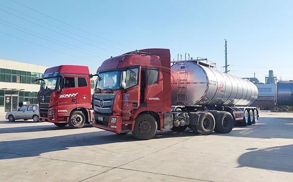 半掛奶罐車
