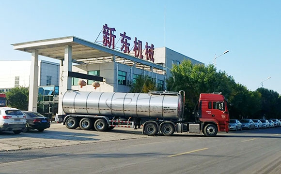 半掛奶罐車